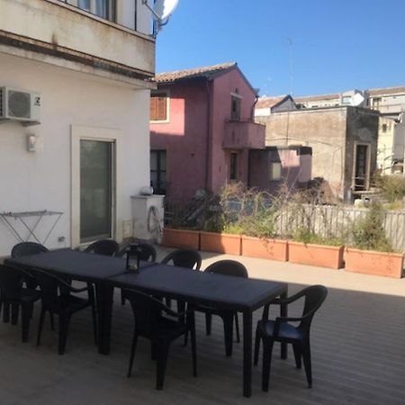 קטאניה Suite Con Terrazza In Centro Storico מראה חיצוני תמונה