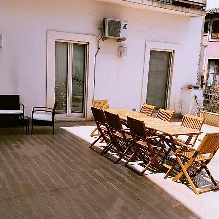 קטאניה Suite Con Terrazza In Centro Storico מראה חיצוני תמונה