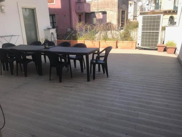 קטאניה Suite Con Terrazza In Centro Storico מראה חיצוני תמונה