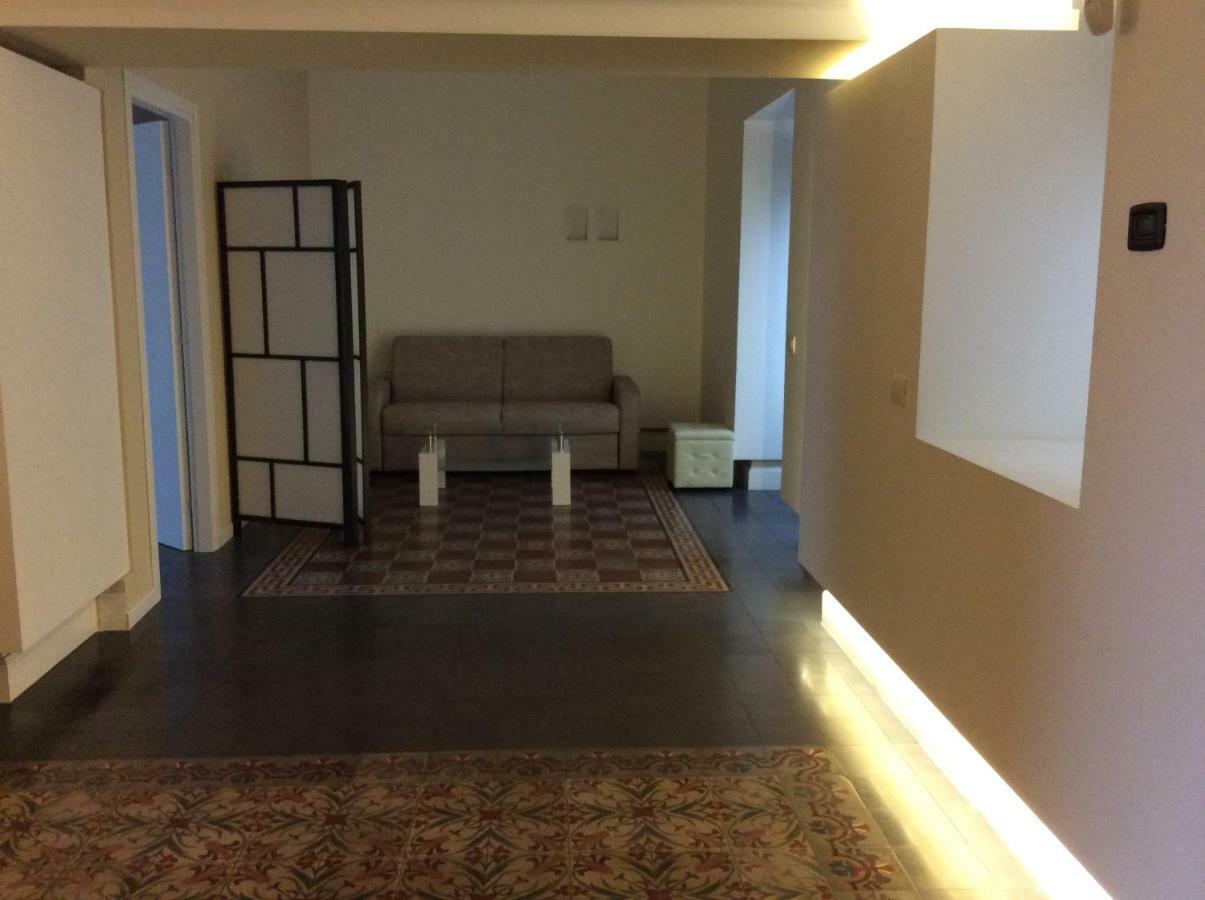 קטאניה Suite Con Terrazza In Centro Storico מראה חיצוני תמונה