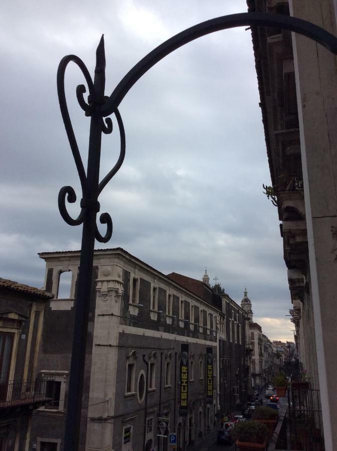 קטאניה Suite Con Terrazza In Centro Storico מראה חיצוני תמונה